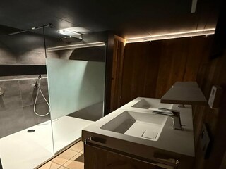 Chalet Robertville Features 13