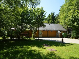 Chalet Robertville Outdoor Recording 5