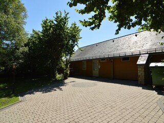 Chalet Robertville Outdoor Recording 2