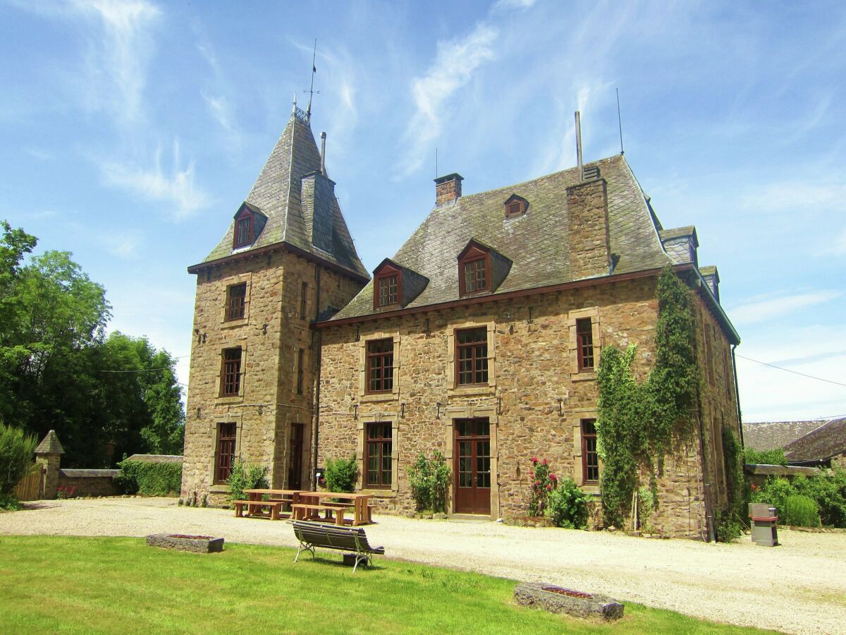 Château Trois-Ponts Enregistrement extérieur 1