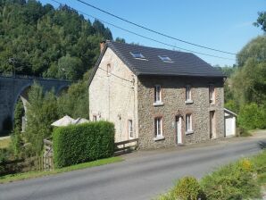 Holiday house Gemütliches Ferienhaus in Stoumont mit Sauna und Whirlpool - Trois-Ponts - image1