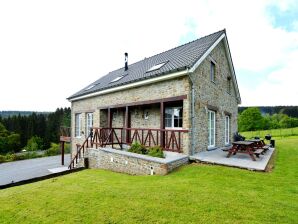 Holiday house Ferienhaus in Lierneux mit eigenem Garten und Bergblick - Lierneux - image1