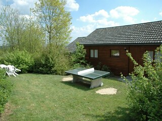 Chalet Somme-Leuze Outdoor Recording 4