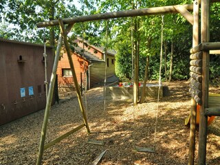 Chalet Somme-Leuze Outdoor Recording 3