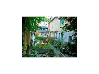 Holiday house Somme-Leuze Environment 30