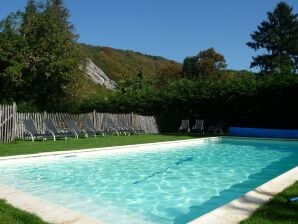 Vakantiehuisje Sfeervol vakantiehuis in de Belgische Ardennen met zwembad - Hastière - image1