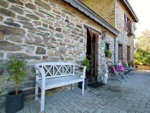 Holiday house Baillamont: provinzielles Ferienhaus mit Garten in Waldnähe - Bièvre - image1