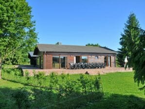 Vakantiehuis Gezellige chalet in Houyet met een sauna en speeltuin - Houyet - image1