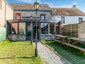 Maison de vacances Gîte moderne avec jardin, jacuzzi et sauna à Rochefort. - Rochefort - image1