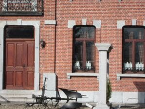 Imposant vakantiehuis in de Ardennen met een paardenstal - Couvin - image1