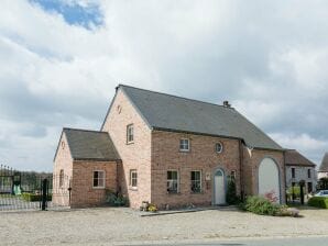 Maison de vacances à Vodelée avec jardin privé - Doische - image1