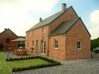 Ferienhaus Doische Außenaufnahme 5