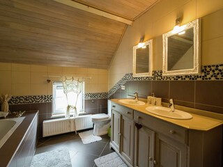 Ferienhaus Doische Ausstattung 30