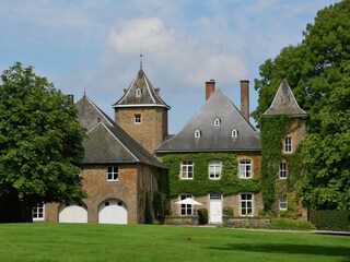 Schloss Bastogne Außenaufnahme 2