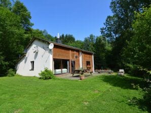 Vakantiehuis Rustig gelegen chalet in de Ardennen met ruime tuin - bouillon - image1