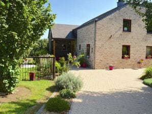 Maison de vacances Gîte confortable situé à Paliseul. Jardin, équipé d'un barbecue. Une parenthèse pour déconnecter ! - Paliseul - image1