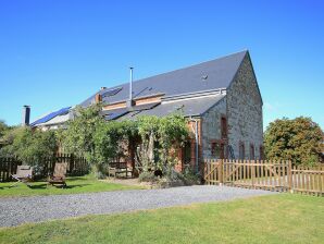 Farmhouse Geräumiges Bauernhaus mit Terrasse in Wellin - Daverdisse - image1