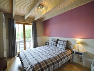 Chalet Somme-Leuze Features 25