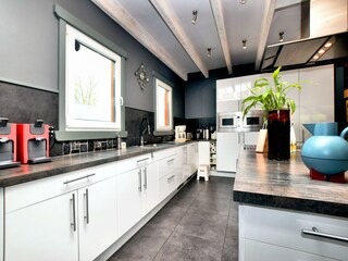 Villa Manhay Features 14