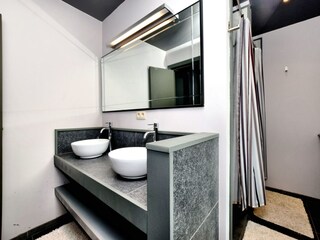 Villa Manhay Features 34
