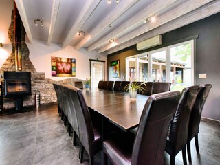 Villa Manhay Features 37