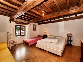 Farmhouse Tenneville Features 23