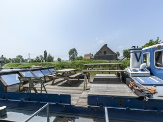 House boat Ieper Outdoor Recording 8