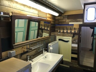 Huisboot Ieper Kenmerken 22