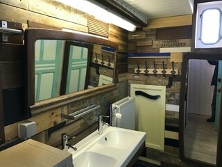 House boat Ieper Features 15