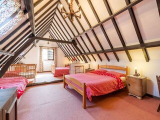 Farmhouse Veurne Features 30