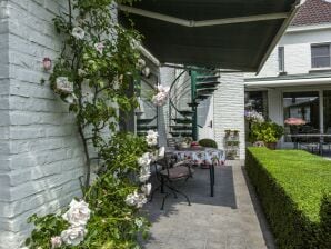 Moderna Casa de vacaciones en Zingem con un jardín - Oudenaarde - image1