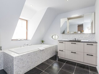 Cottage Sint Kruis Features 19