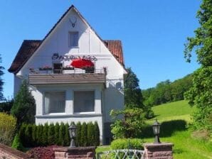 Spacious apartment in Weser Uplands with garden - Bad Pyrmont - image1