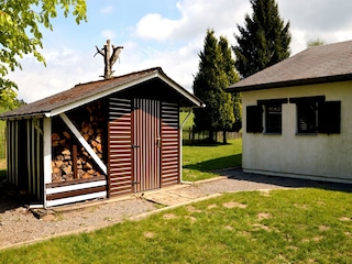 Ferienhaus Bièvre Außenaufnahme 6