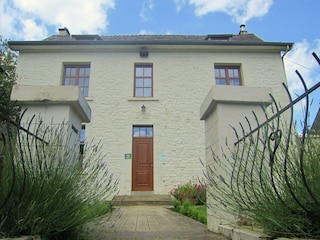 Ferienhaus Doische Außenaufnahme 12