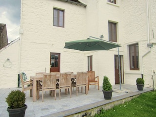 Ferienhaus Doische Außenaufnahme 3