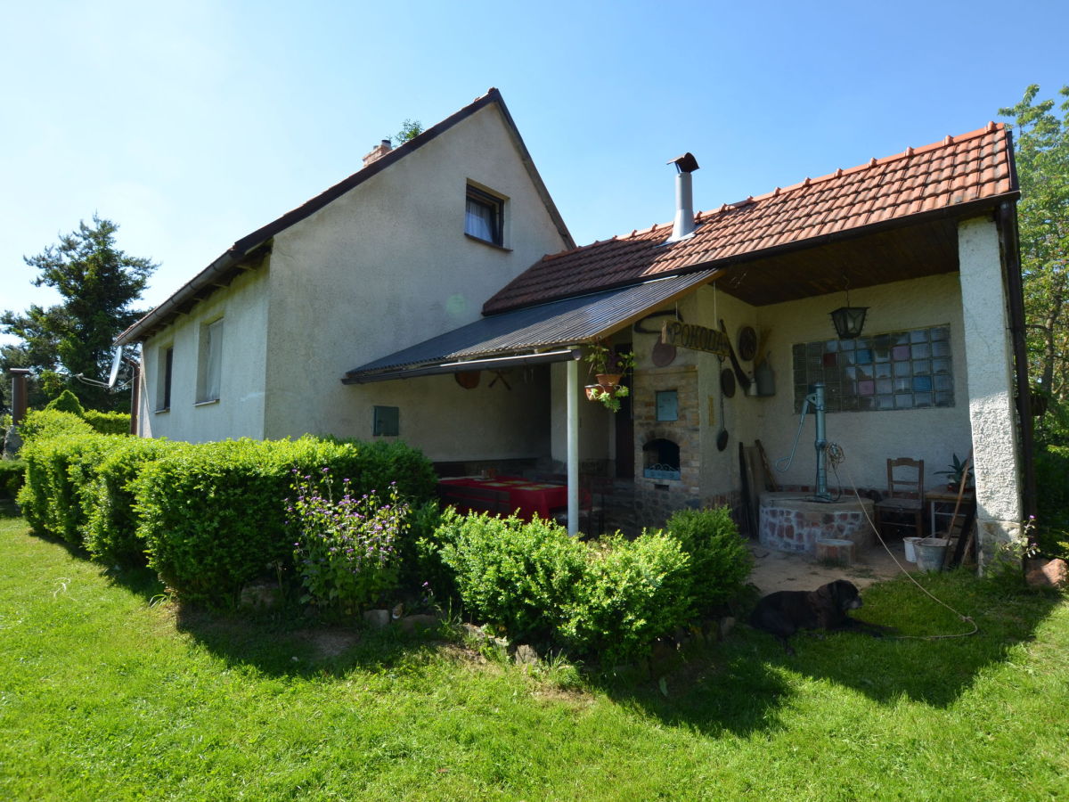 Ferienhaus Zvíkovec Außenaufnahme 3