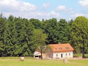 Casa per le vacanze Accogliente casa vacanze a Milire vicino alla foresta - Lesna e Tachova - image1