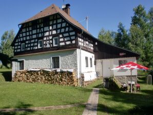 Maison de vacances de vacances de charme à Jindrichovice proche forêt - Hradecka - image1