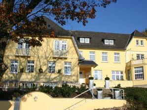 Appartamento Villa di lusso con una splendida vista sul Weserbergland - Il cattivo Pyrmont - image1