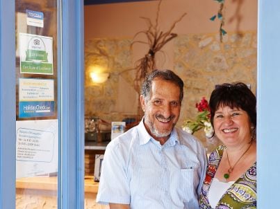 Firma Villas Cavo Marathia - Familie Petra & Jean Zantiotis