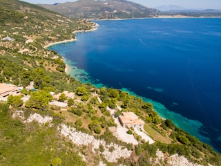 Umgebung mit kleinen romantischen Badebuchten