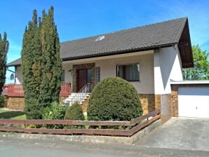 Geräumiges Ferienhaus mit Sauna im Sauerland - Kellerwald - image1