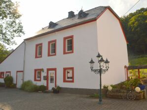 Holiday house Landhaus mit eigenem Garten - Zemmer - image1