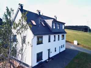Vakantiehuis Huis in Eifel bij Nationaal Park - Kleinlangenfeld - image1