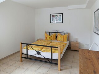 Apartment Reil Features 33