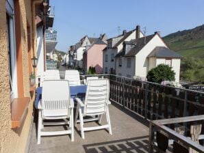 Holiday house Spacious holiday home in Briedel near River Mosel - Briedel - image1