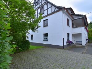 Holiday house Geräumiges Ferienhaus in Menkhausen nahe Skigebiet - Eslohe - image1