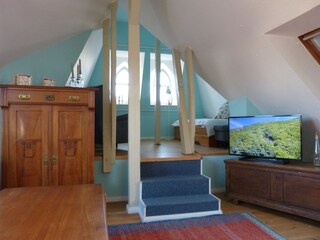 Blick vom Wohnzimmer in den Turm