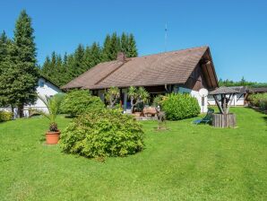 Gezellig appartement in Gütenbach met een tuin en barbecue - Furtwangen - image1